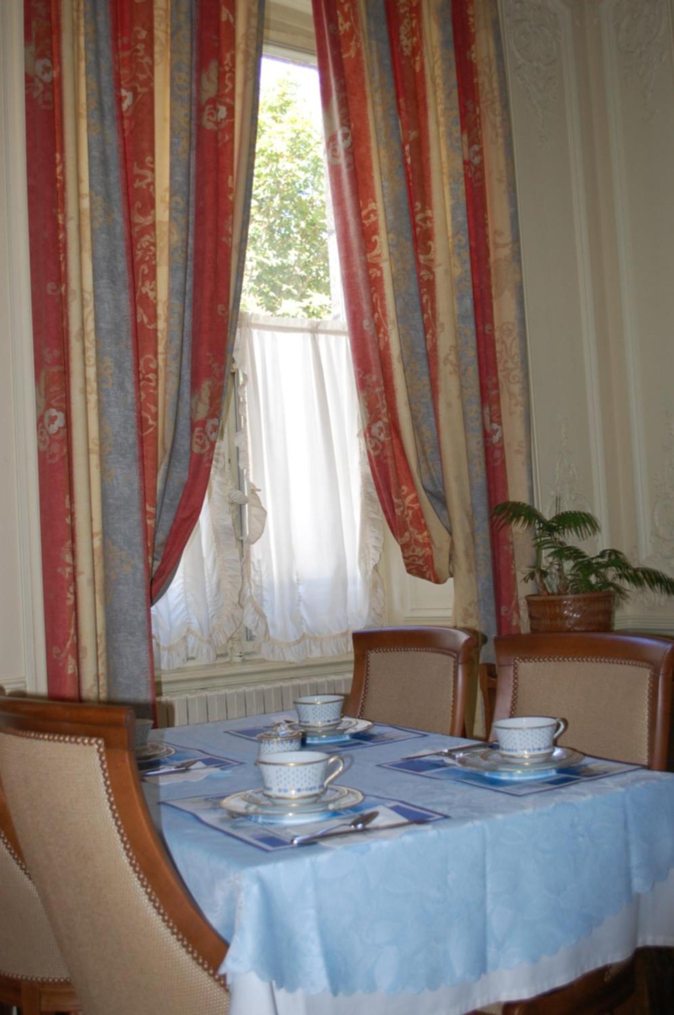 Logis Hotel L'Europe Pontivy Bagian luar foto